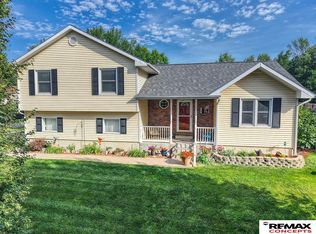 720 W Chadderton Dr, Lincoln, NE 68521