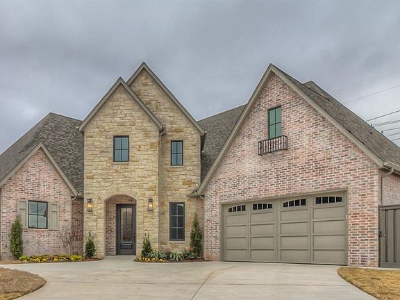 2nd image of 16425 Loire West Dr