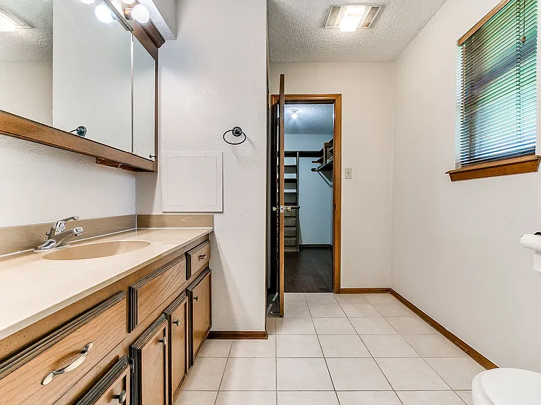 4721 Persimmon Ct — Photo 22