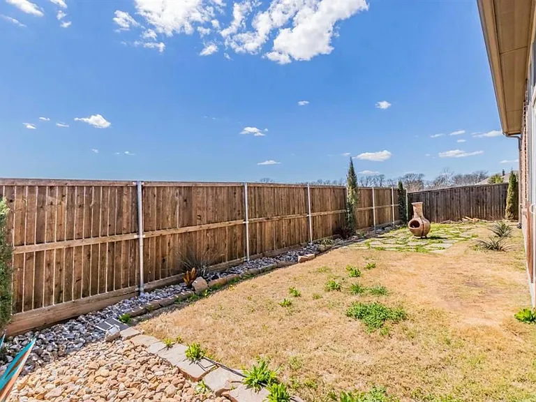 2312 Independence Dr — Photo 30