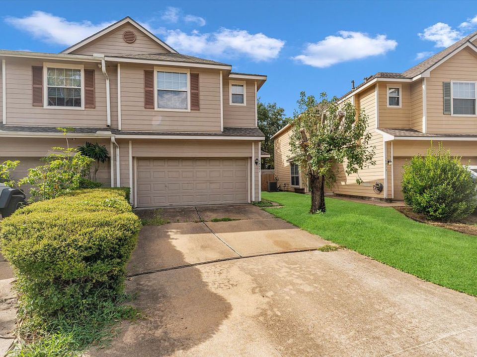 1st image of 16007 Sandy Path Ln