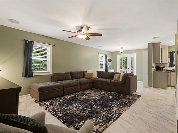4th image of 125 Fennell Dr