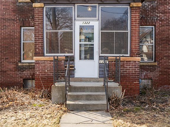 2nd image of 1322 Lowry Ave NE