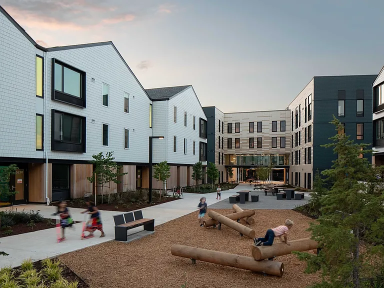 Mahonia Crossing Apartments I — Photo 10