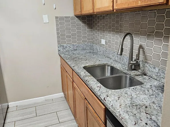 281 Shorewood Dr #21GA, Glendale Heights, IL 60139
