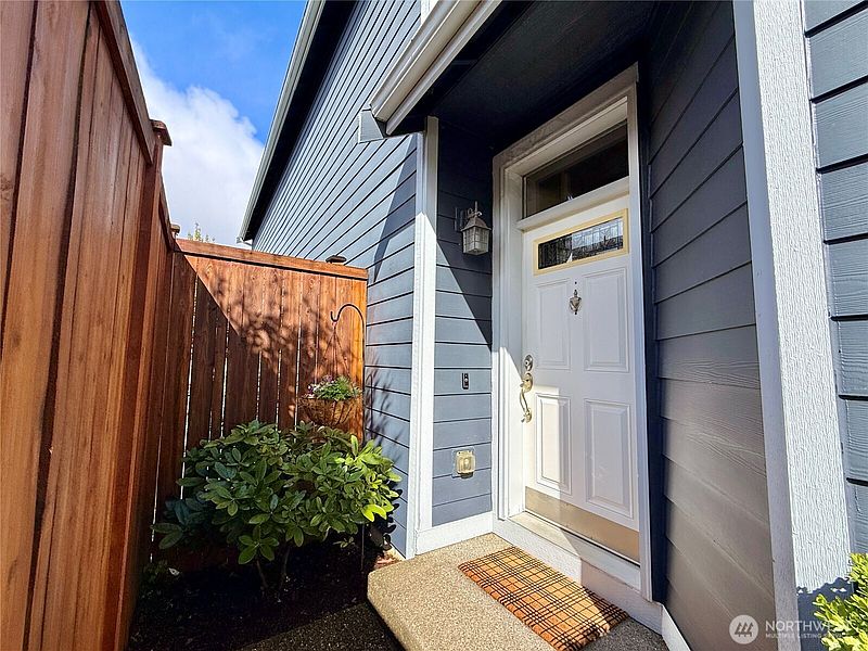 3rd image of 4709 Stonegate Street SE