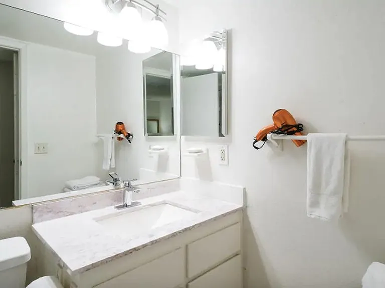 4519 Buena Vista Dr — Photo 14