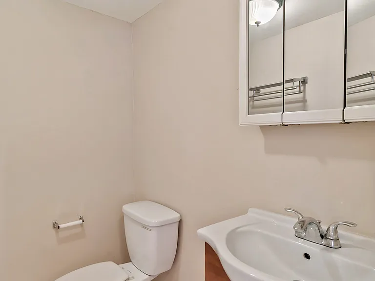1106 Williamsburg Rd — Photo 14