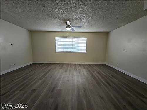 218 E Merlayne Dr Photo 1