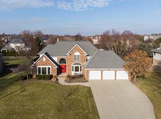 3006 Thornwood Ln, Bloomington, IL
