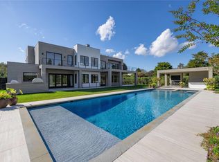 279 Mitchell Ln, Bridgehampton, NY 11932