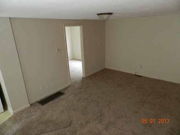 4th image of 1721 S Ash Ave