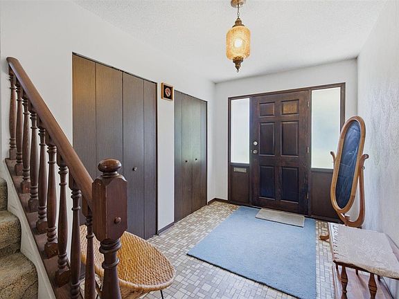 5th image of 967 Pelton Ave