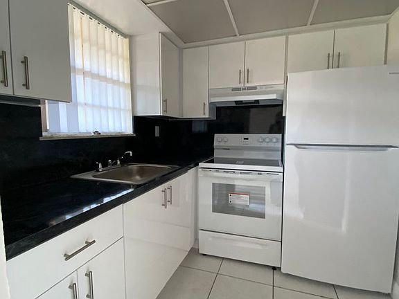 3rd image of 651 NW 177th St APT 104