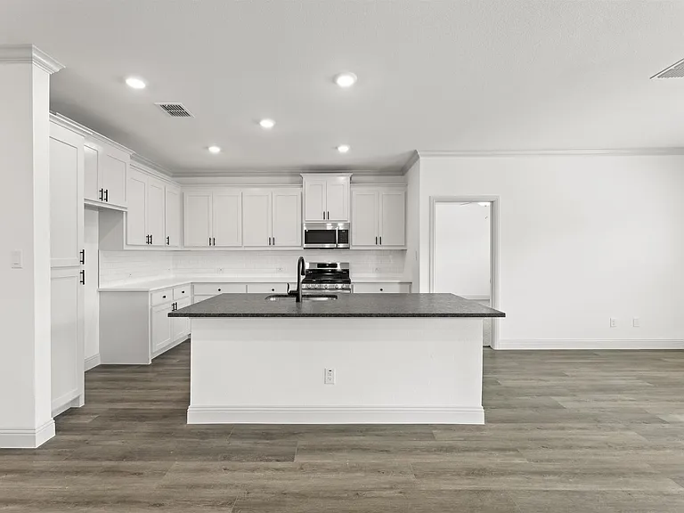 544 Oak Creek Dr — Photo 10