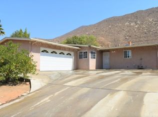 5939 Paramount Dr, Riverside, CA 92509