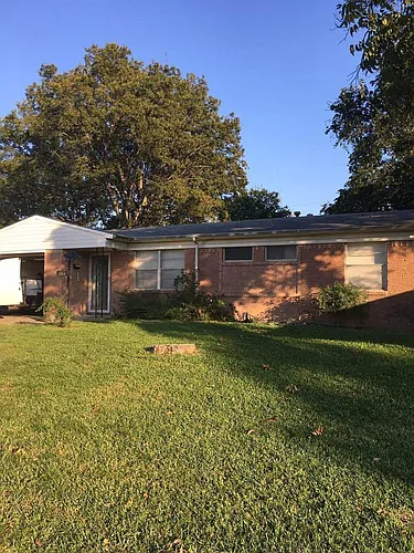 3064 Clover Dr Photo 1