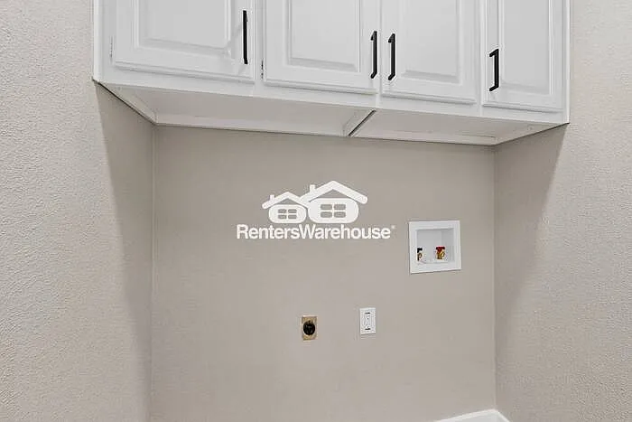 733 Ridgewood Cir — Photo 36