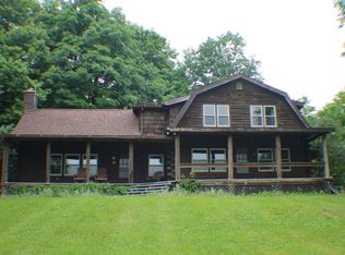 7595 E Hall Rd, Canandaigua, NY 14424