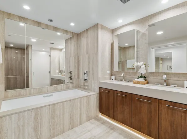 1200 Avenue At Port Imperial image 18 of 28