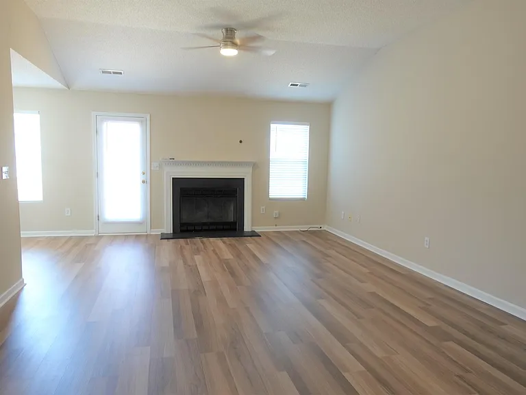 4 Enoree View Dr #1 — Photo 3