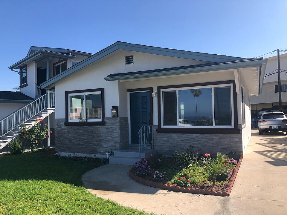 342 Calle Miramar RB. Front house and drive way