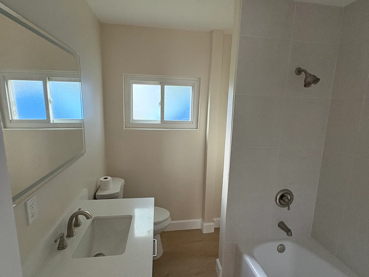 2 bed, 1246 sqft, $2,200 — Photo 3