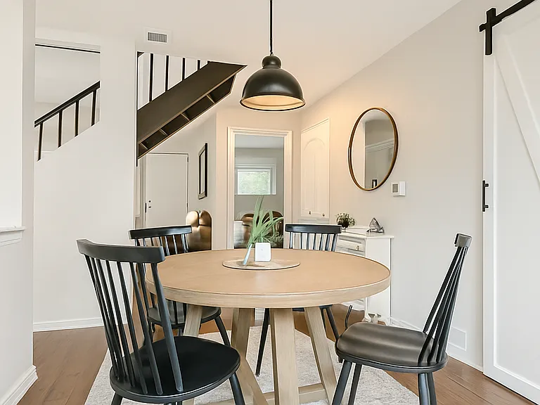 This stylish dining corner blends rustic charm with modern design