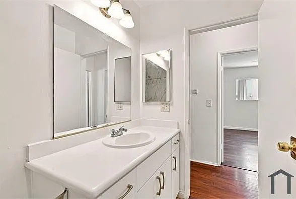 956 Elden Ave #G — Photo 13