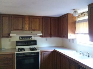 21916 Elliott Dr, Carlyle, IL