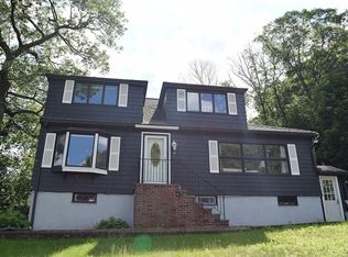 18 Rockwood St, Melrose, MA 02176