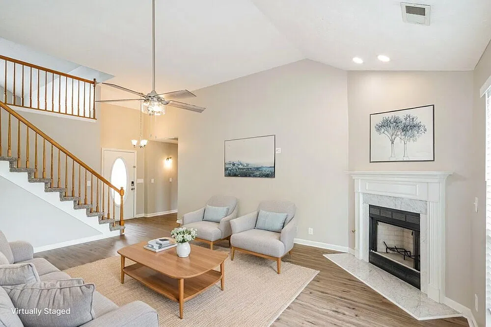 3 bed, 2.0 bath, 2089 sqft, $2,350 — Photo 4