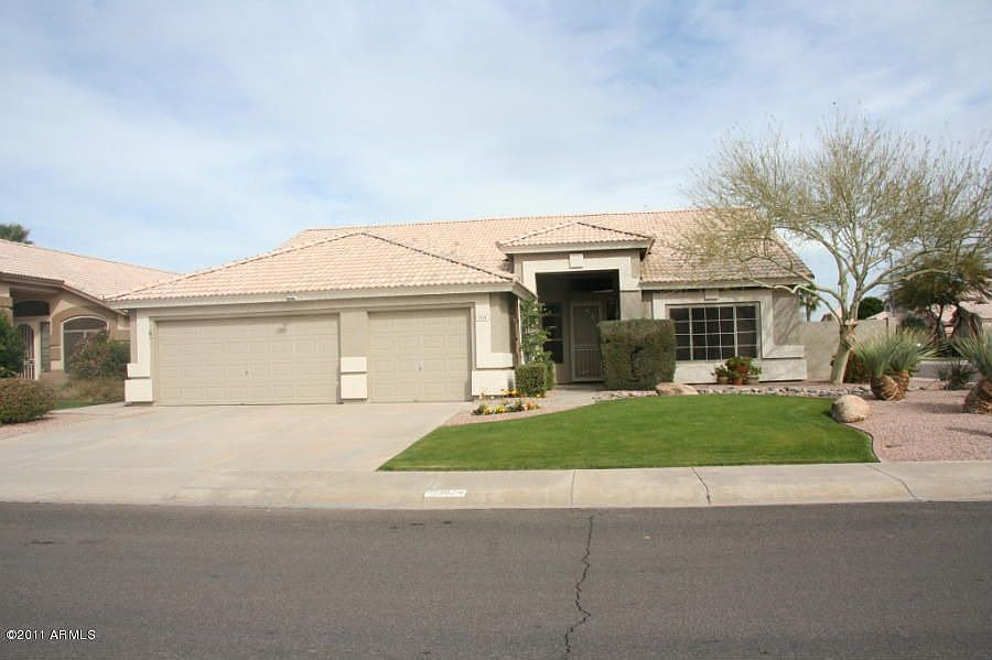 1st image of 1924 E Arabian Dr