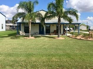 1502 Bill Tindall Rd, Seadrift, TX 77983