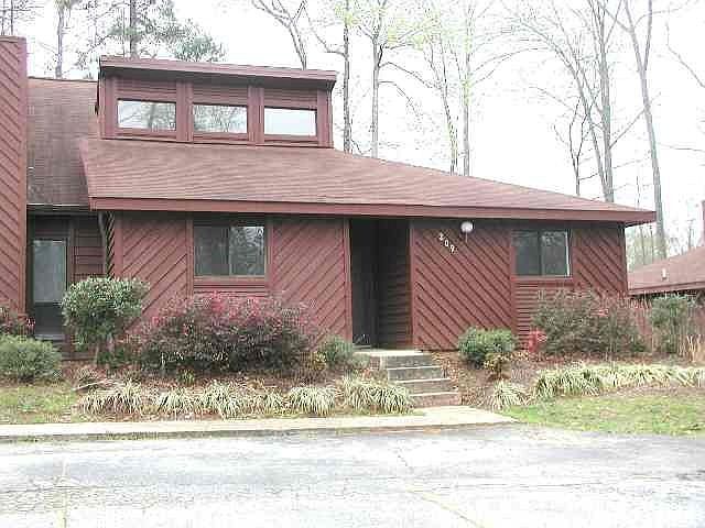 2nd image of 209 Rock Knoll Dr