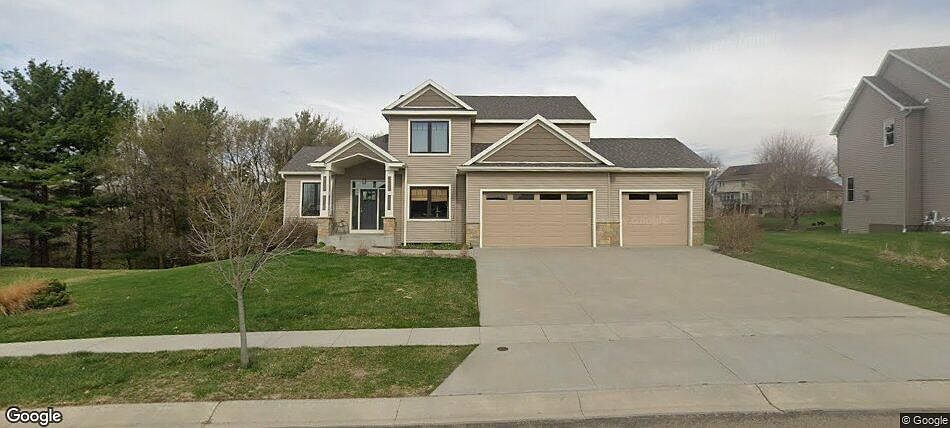 1st image of 2049 Kerry Dr NE