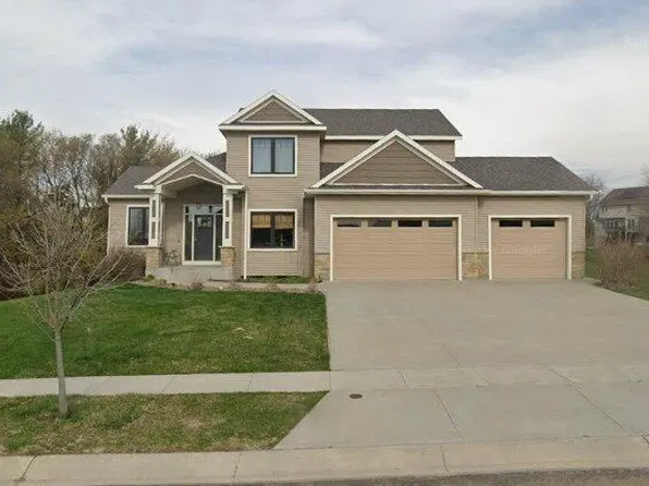 2049 Kerry Dr NE, Rochester, MN 55906