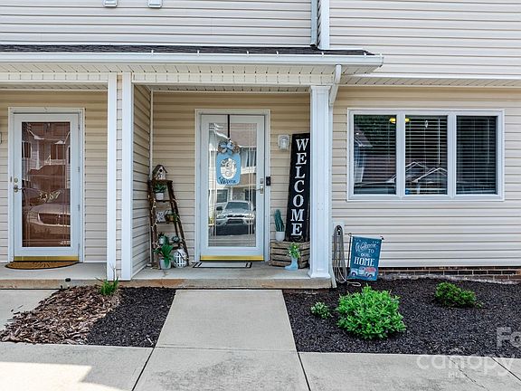 5th image of 3385 White Oak Ct #5C