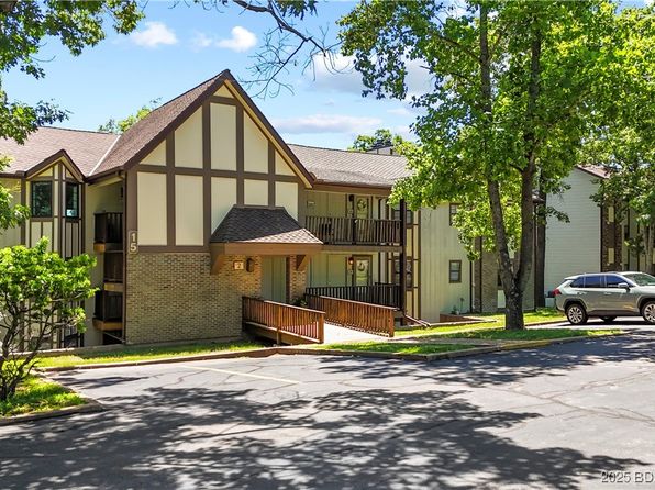 15 Waterfall Cir #2B, Lake Ozark, MO 65049