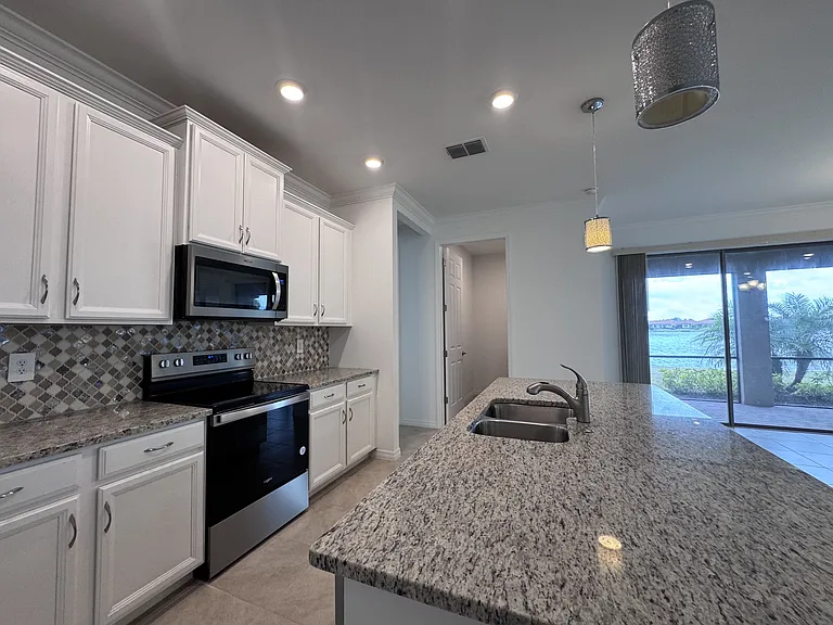 209 Vinadio Blvd — Photo 6