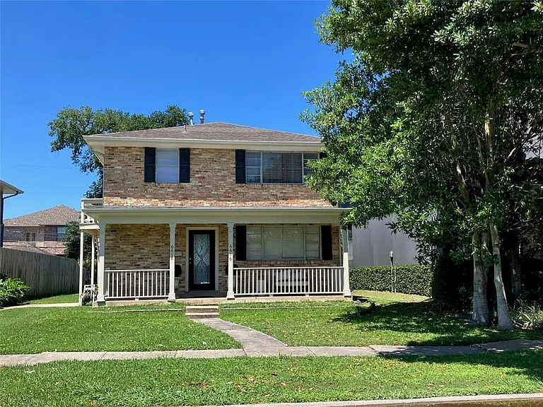 6618 Marshal Foch St — Photo 24