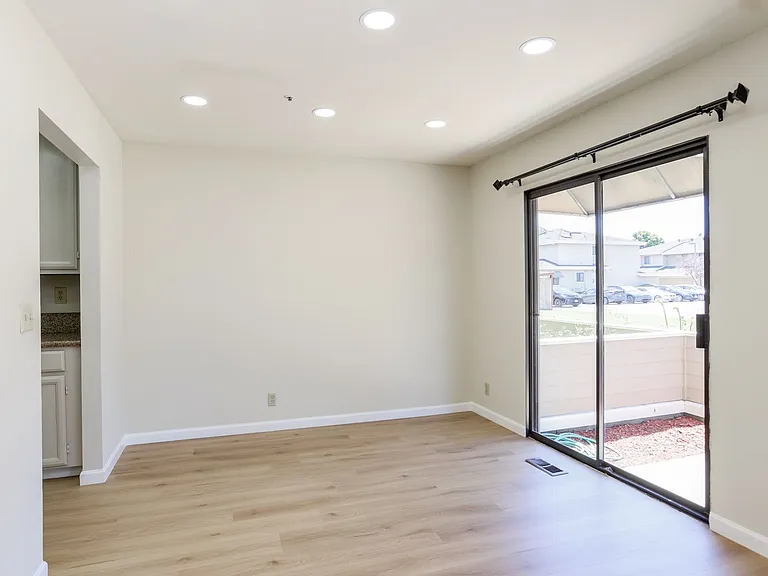 223 Bonita Ln — Photo 9