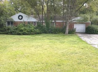 3307 Linneman St, Glenview, IL 60025