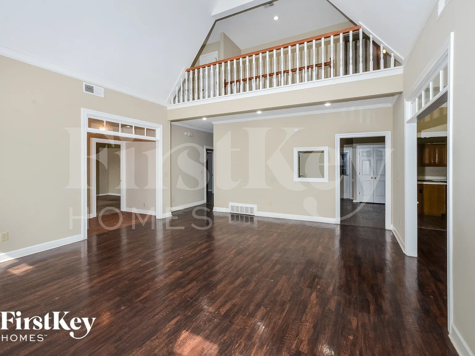 3 bed, 2.0 bath, 2893 sqft, $2,000 — Photo 3