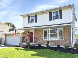 19415 Thornridge Ave, Cleveland, OH