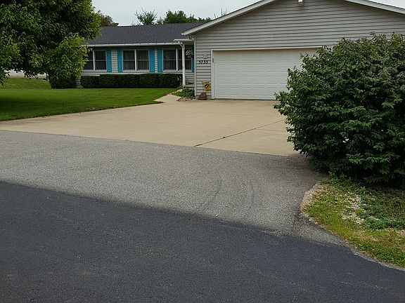 large driveway/garage