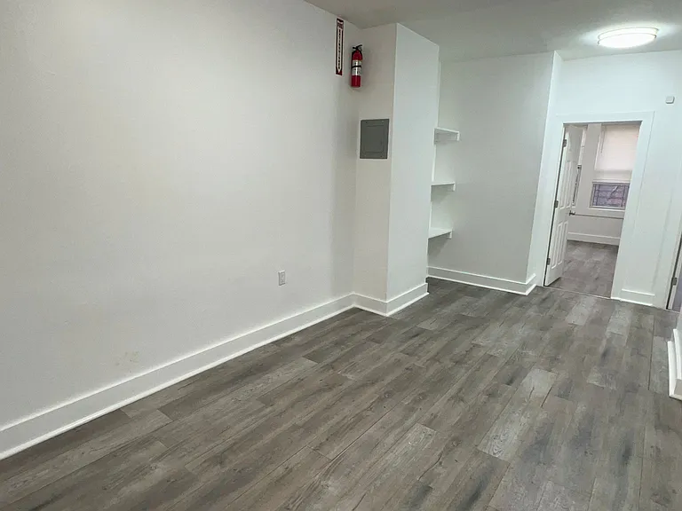 1731 Van Buren St #1 — Photo 5