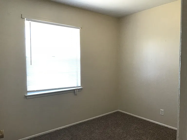 5874 Castle Run — Photo 9