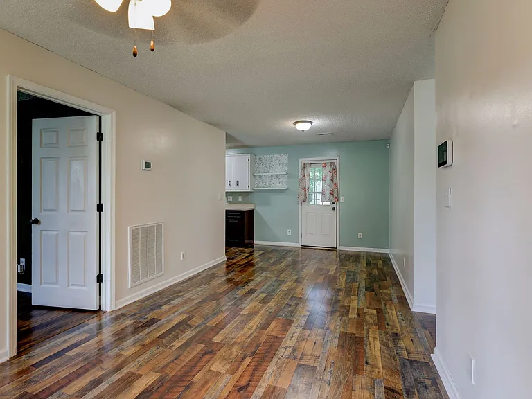 3253 N Senseney Cir — Photo 34