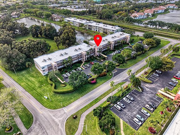 3rd image of 15075 Witney Road #108